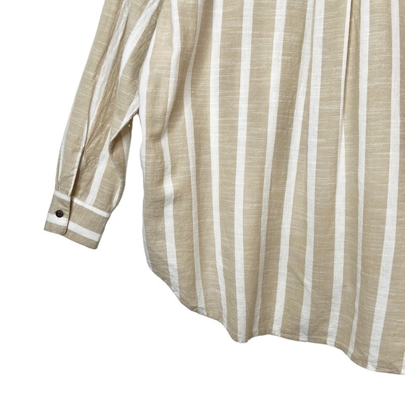 Urban Outfitters Women’s Tan White Striped Button Down Oversized Shirt Sz XS - Picture 10 of 12